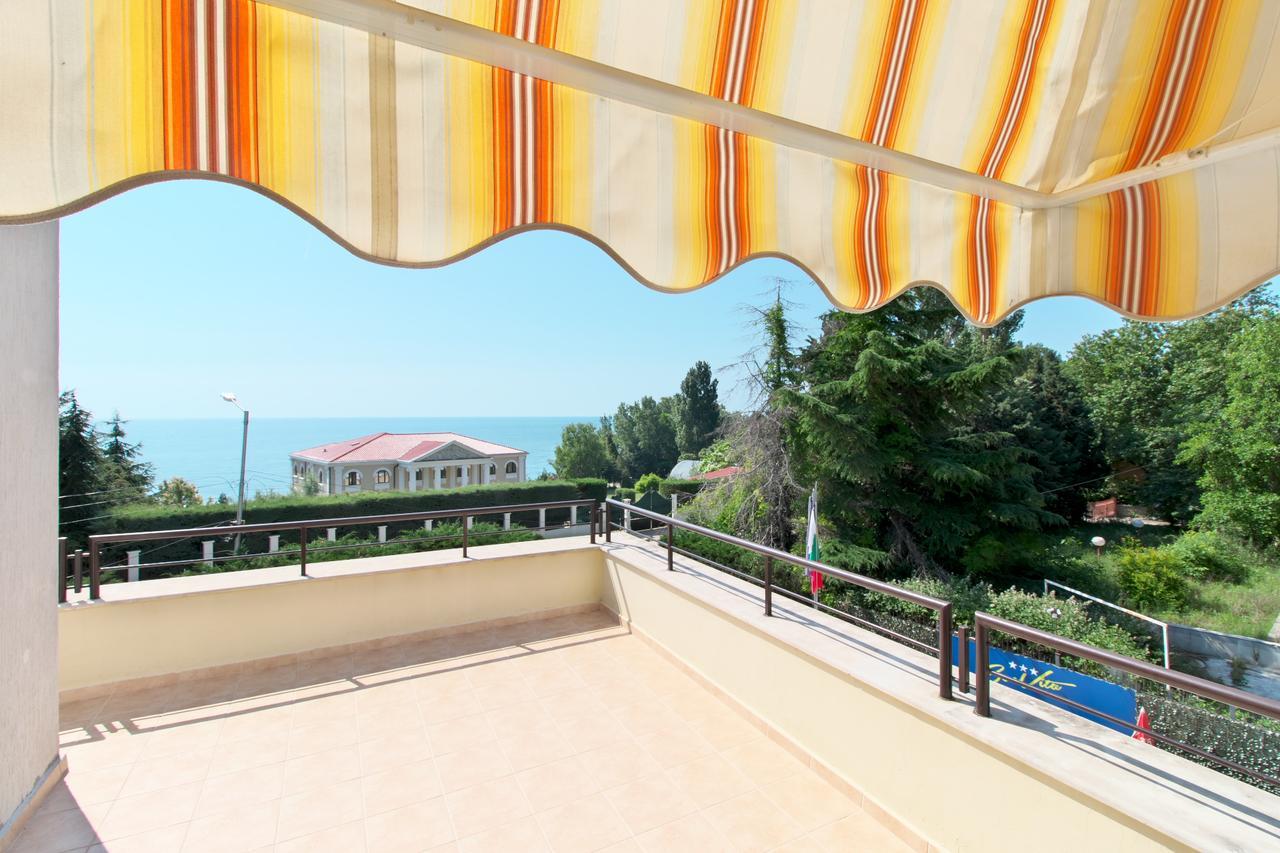 Benvita Hotel Golden Sands Bagian luar foto