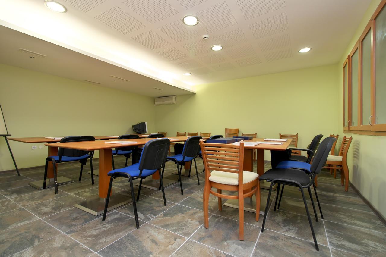 Benvita Hotel Golden Sands Bagian luar foto