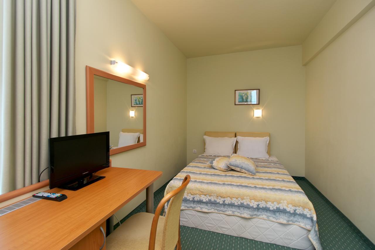 Benvita Hotel Golden Sands Bagian luar foto